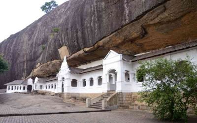 A guide to visiting Dambulla Cave Temple