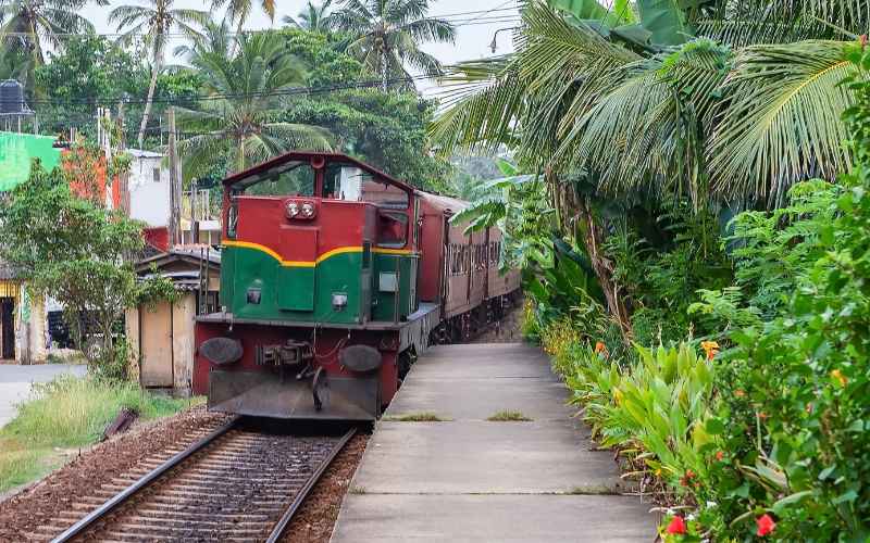 Passenger trian Sri Lanka